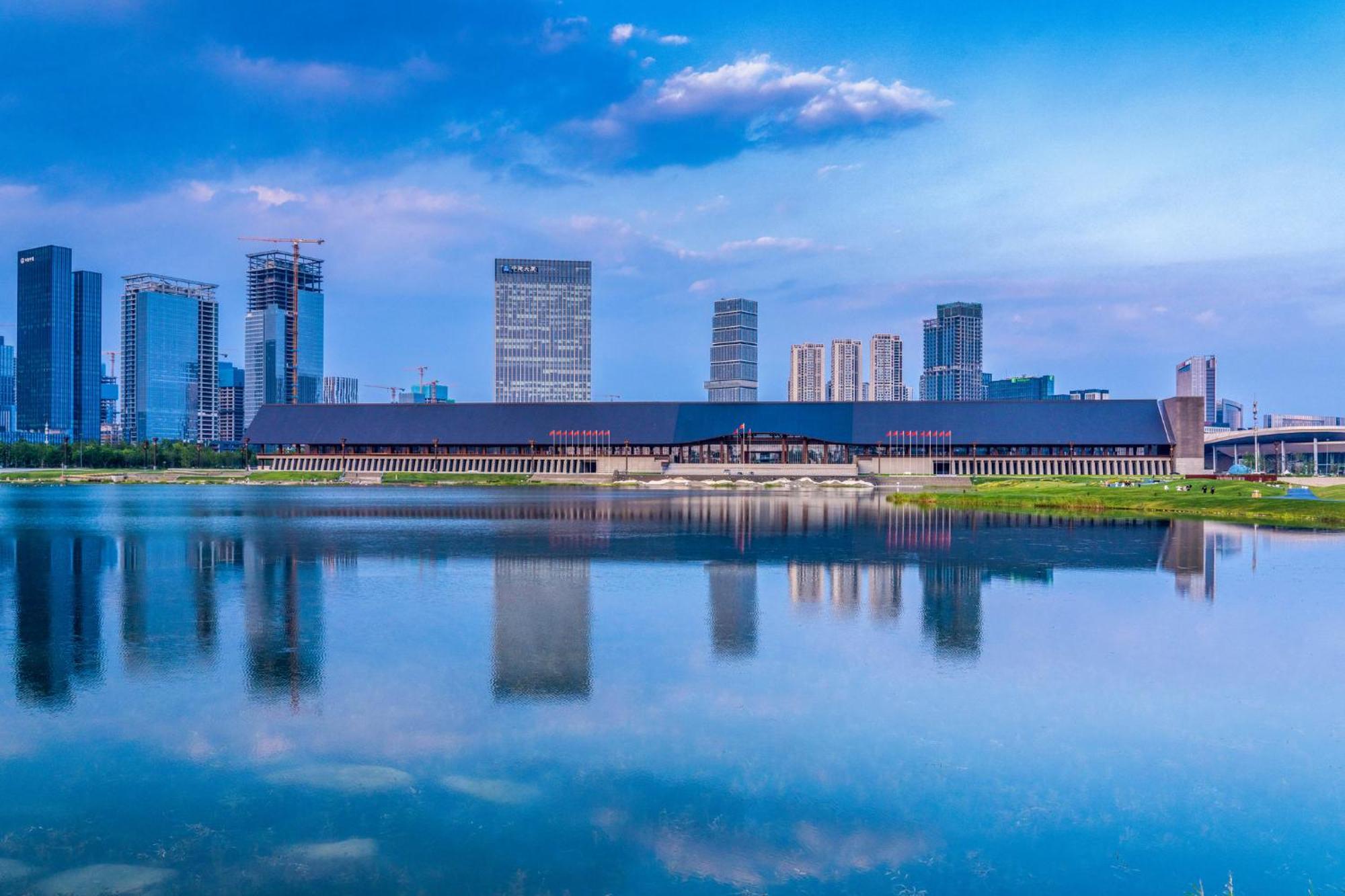 Holiday Inn Chengdu Qinhuang By Ihg Экстерьер фото