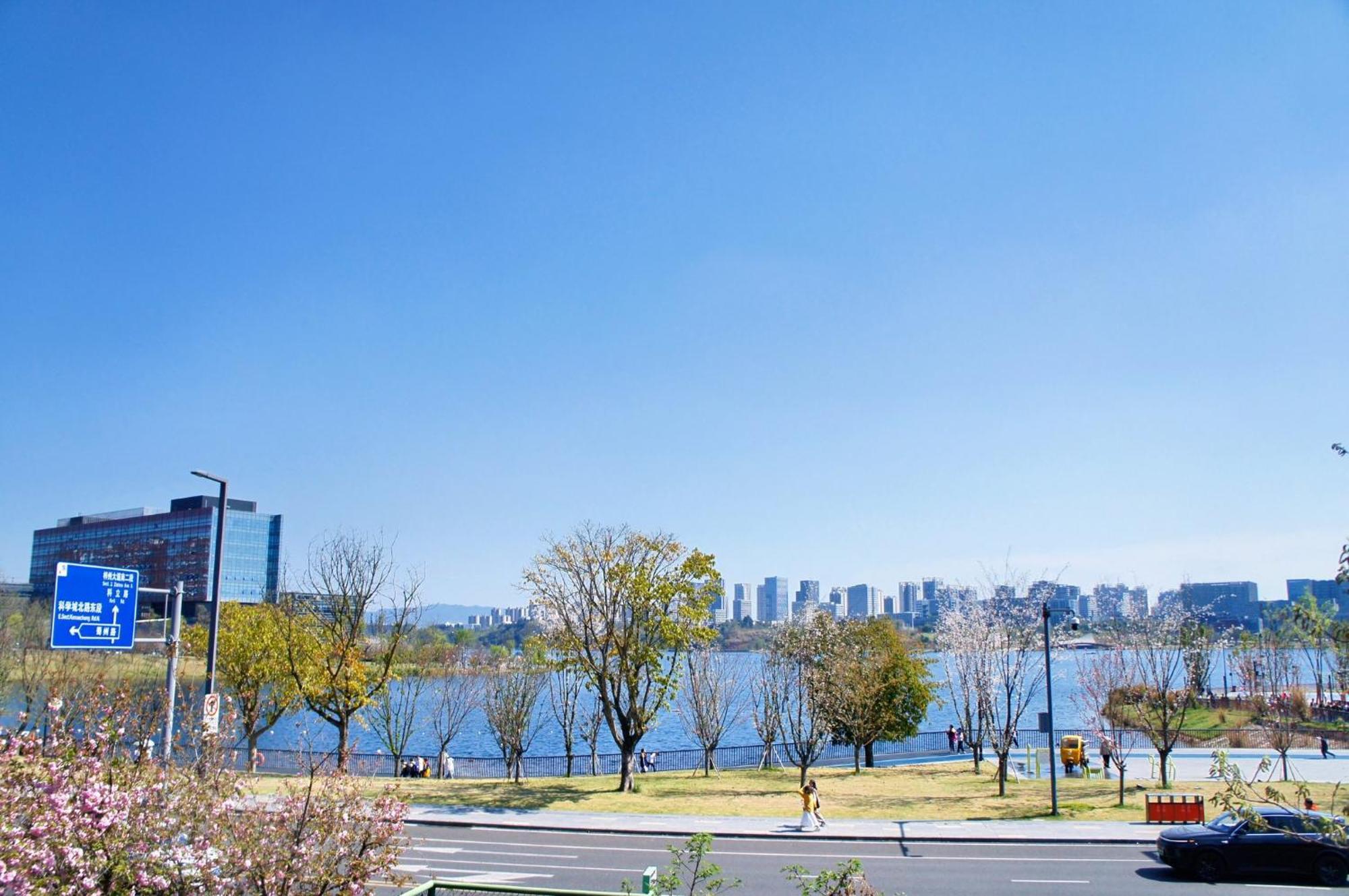 Holiday Inn Chengdu Qinhuang By Ihg Экстерьер фото