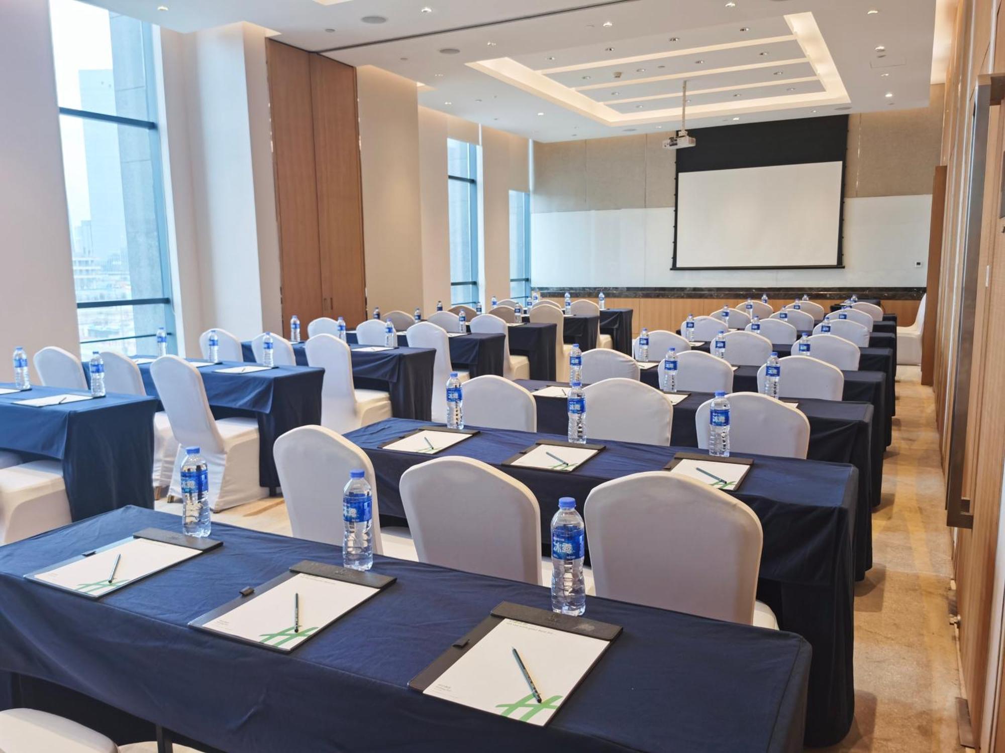 Holiday Inn Chengdu Qinhuang By Ihg Экстерьер фото