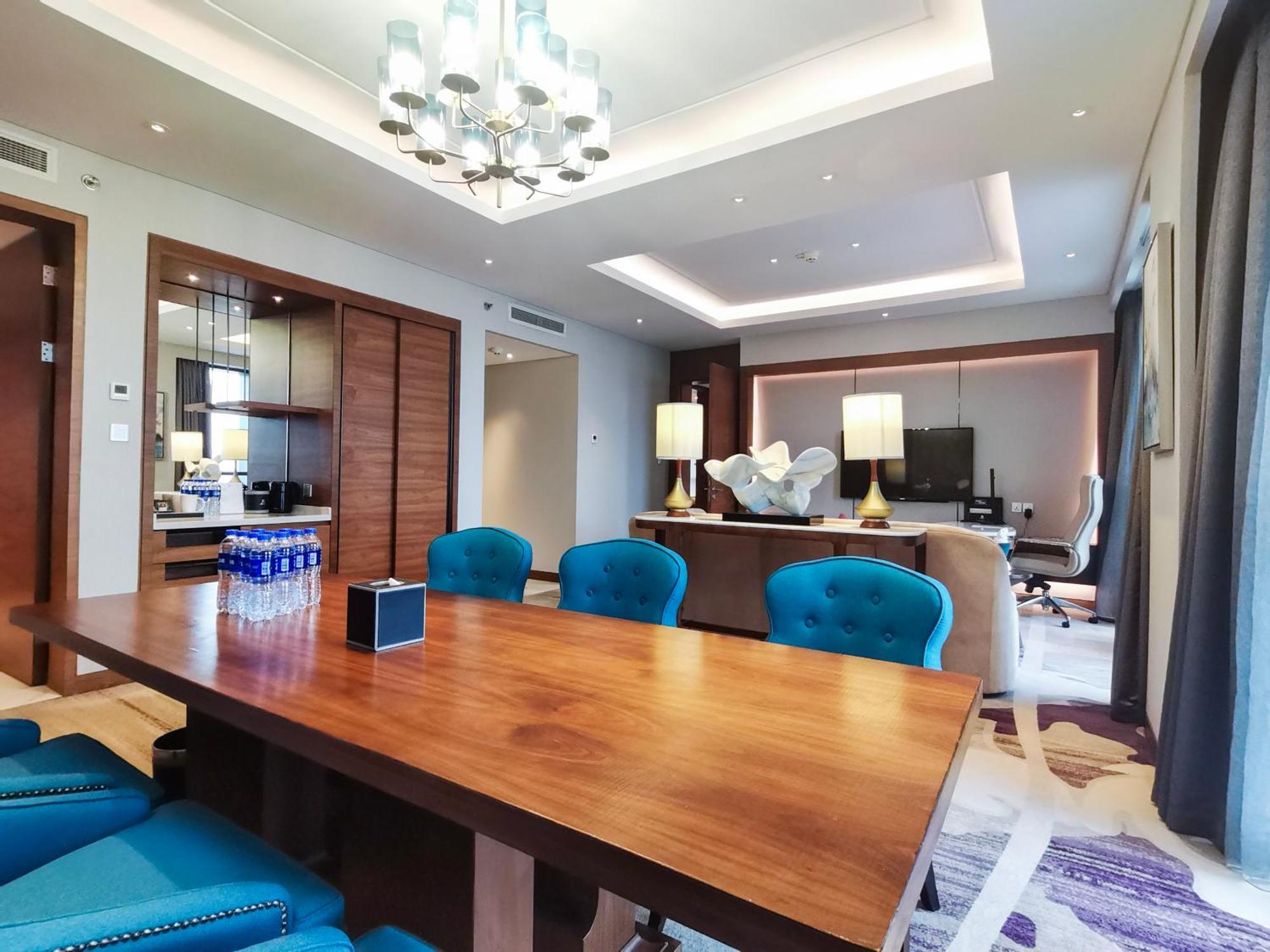 Holiday Inn Chengdu Qinhuang By Ihg Экстерьер фото